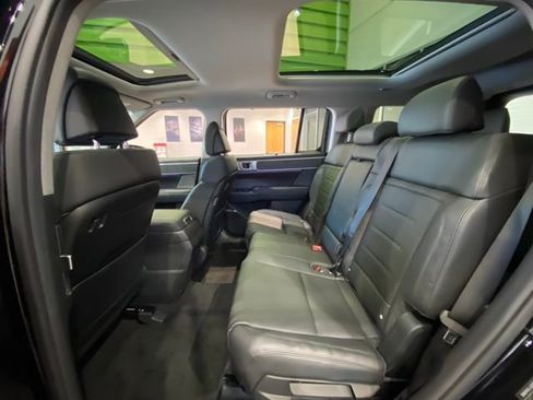 Used 2025 Hyundai Santa Fe Limited image 24