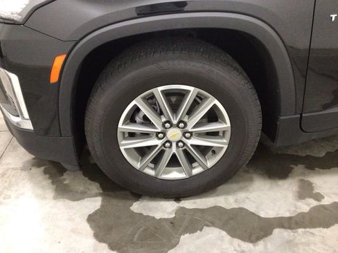 Used 2023 Chevrolet Traverse LT w/ LPO, Floor Liner Package AWD/4WD image 8