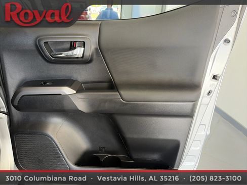 Used 2023 Toyota Tacoma TRD Off-Road w/ Technology Package AWD/4WD image 14
