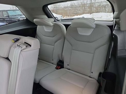 Used 2025 Volvo EX90 Ultra image 8