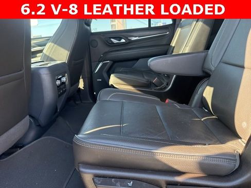 Used 2022 GMC Yukon Denali w/ Denali Ultimate Package image 12