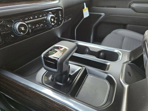 Used 2025 GMC Sierra 1500 Elevation image 31