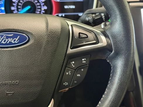 Used 2020 Ford Fusion SE w/ Equipment Group 151A image 15