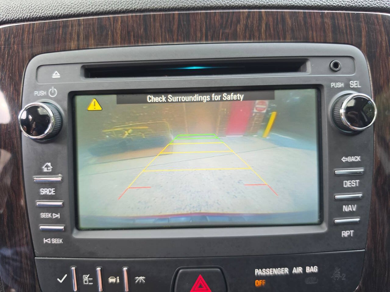 Used 2017 Chevrolet Traverse LT AWD/4WD image 19