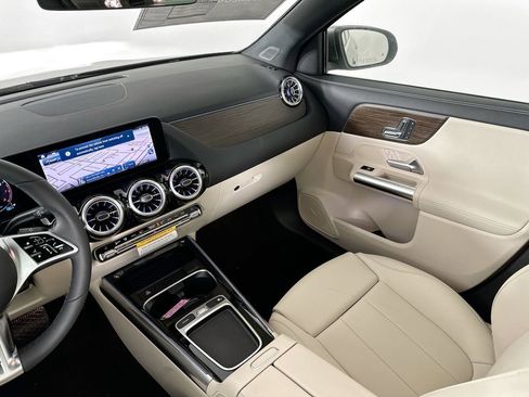 New 2026 Mercedes-Benz GLA 250 image 23