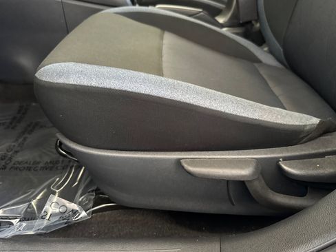 Used 2024 Nissan Versa SV FWD image 15