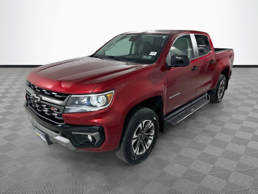 Used 2021 Chevrolet Colorado Z71 w/ Safety Package AWD/4WD image 3