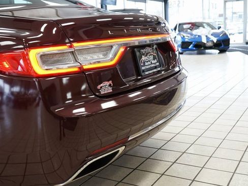 Used 2017 Lincoln Continental Reserve w/ Technology Package image 17