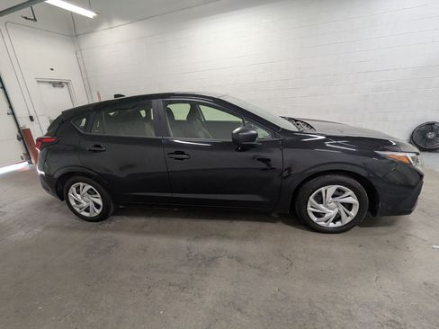 Used 2024 Subaru Impreza 2.0i AWD/4WD image 3
