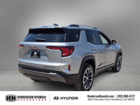 Used 2025 GMC Terrain Elevation w/ Elevation Premium Package AWD/4WD image 8