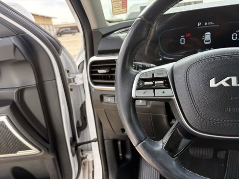 Used 2023 Kia Telluride EX AWD/4WD image 16