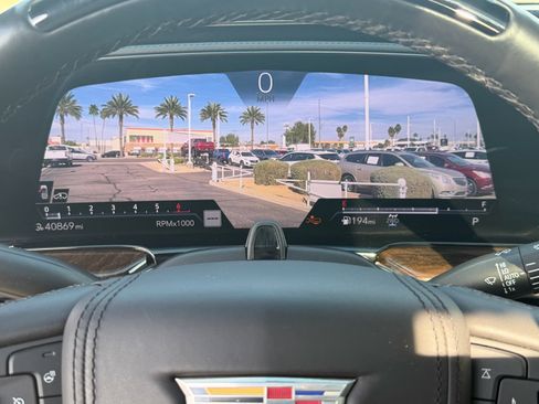 Used 2023 Cadillac Escalade Sport Platinum w/ LPO, ONYX Package image 38