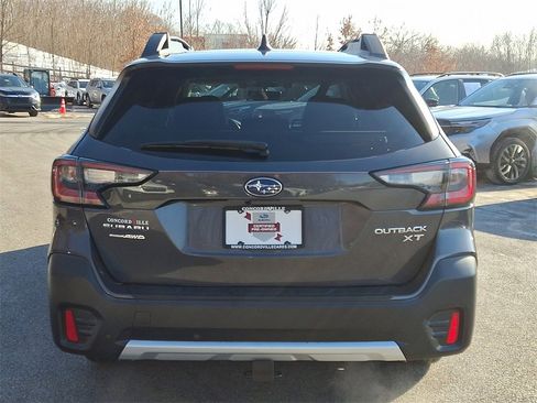 Used 2021 Subaru Outback Limited XT image 6