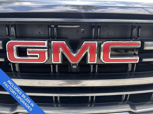 Used 2023 GMC Yukon AT4 w/ AT4 Premium Package AWD/4WD image 10