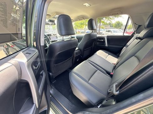 Used 2022 Toyota 4Runner TRD Sport w/ Technology Package AWD/4WD image 31