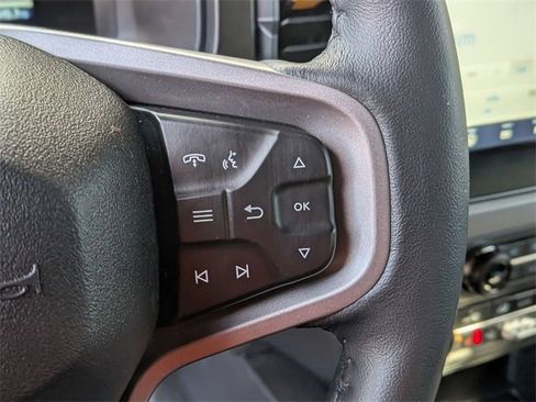 Used 2023 Ford Bronco Badlands image 17