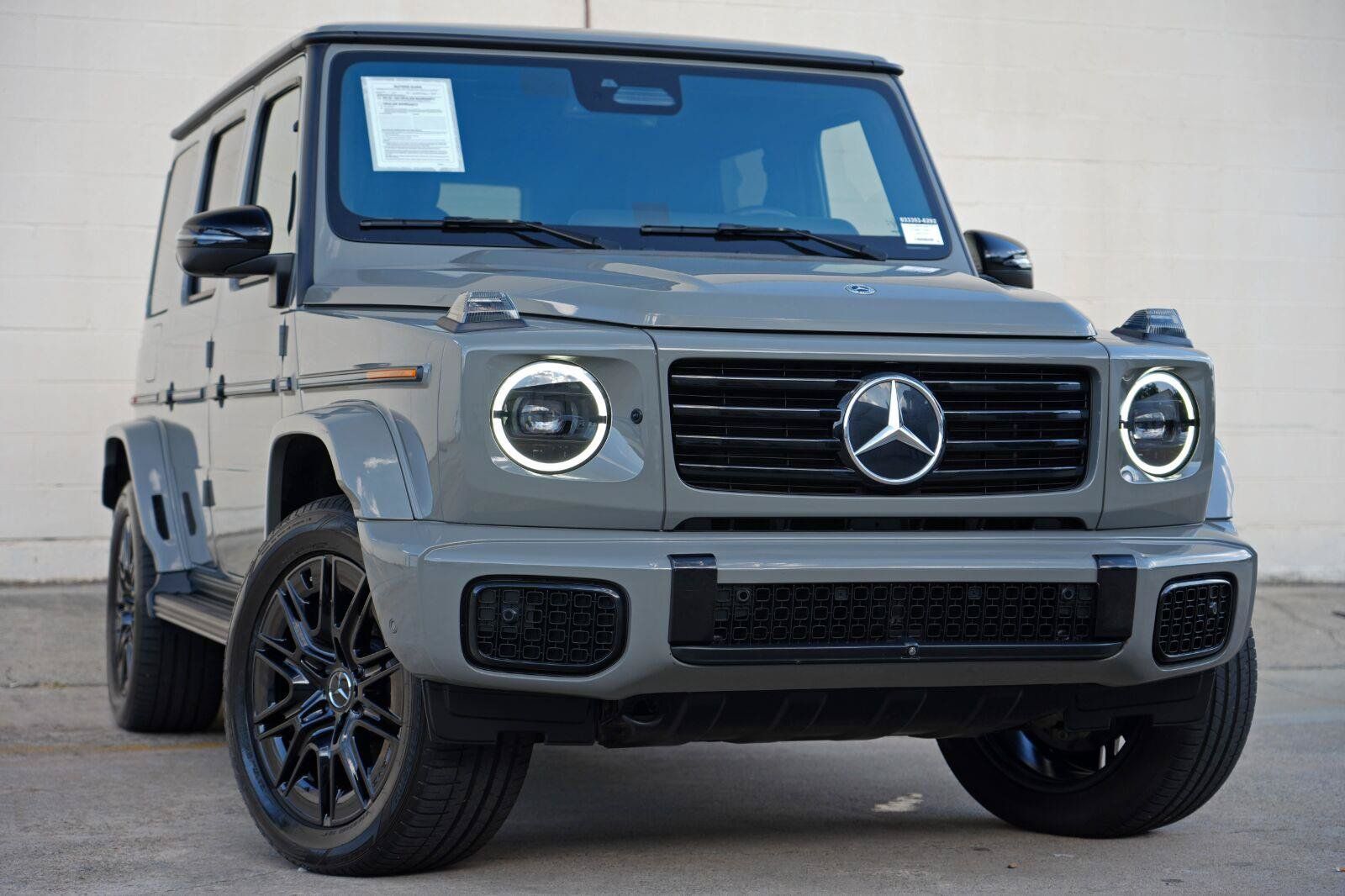 Used 2025 Mercedes-Benz G 580 w/ EQ Technology image 3