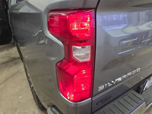 Certified 2021 Chevrolet Silverado 1500 LT w/ All Star Edition Plus image 33