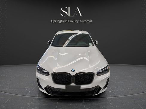 Used 2024 BMW X4 xDrive30i w/ Premium Package AWD/4WD image 3