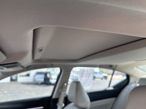 Used 2022 Nissan Altima 2.5 SL AWD/4WD image 8