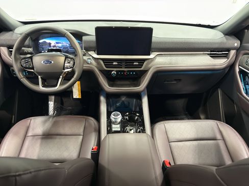 New 2026 Ford Explorer Platinum image 35