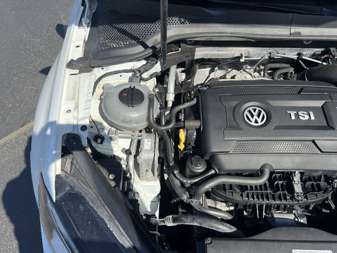Used 2017 Volkswagen Golf S FWD image 37