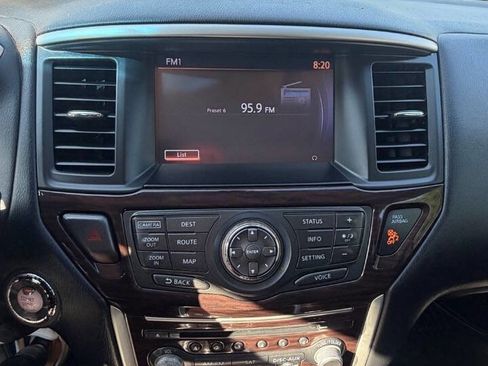 Used 2015 Nissan Pathfinder Platinum w/ Family Entertainment Package FWD image 16