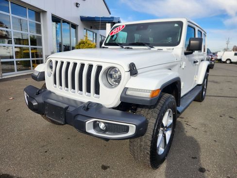 Used 2019 Jeep Wrangler Unlimited Sahara w/ Dual Top Group image 4