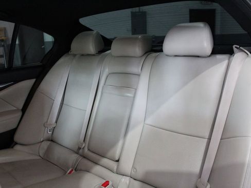 Used 2021 INFINITI Q50 Sensory image 17