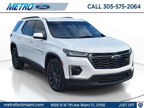 Used 2022 Chevrolet Traverse RS image 1