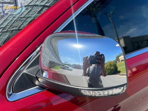 Used 2015 Jeep Grand Cherokee Overland image 18