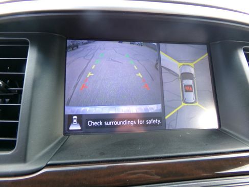 Used 2015 Nissan Pathfinder SL w/ SL Tech Package FWD image 16