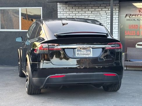 Used 2020 Tesla Model X Long Range AWD/4WD image 18