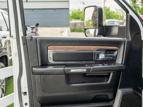 Used 2018 RAM 2500 Laramie w/ Sport Appearance Group image 17