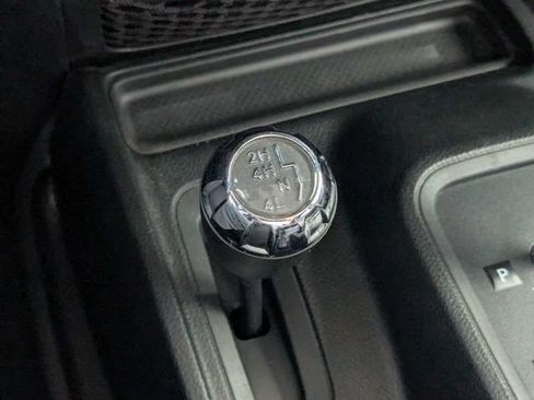 Used 2018 Jeep Wrangler Unlimited Sport S AWD/4WD image 22