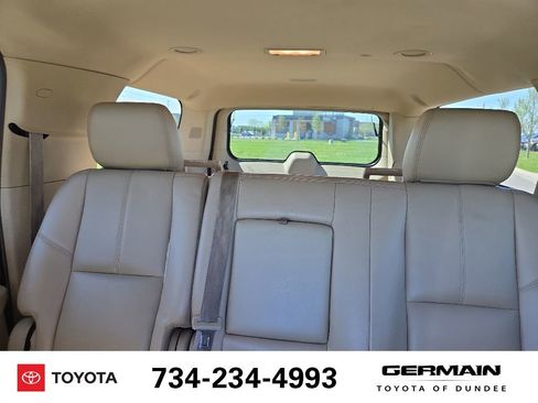 Used 2011 Chevrolet Suburban LT w/ Luxury Package AWD/4WD image 14