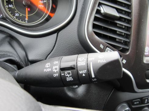 Used 2022 Jeep Cherokee Trailhawk w/ Premium Leather Package image 24