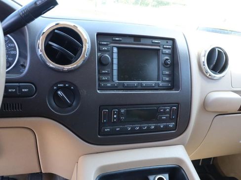 Used 2006 Ford Expedition King Ranch AWD/4WD image 6