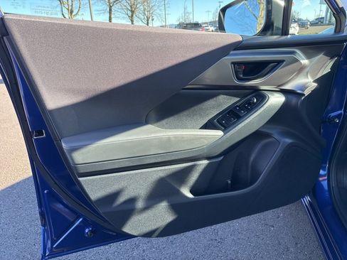 Used 2025 Subaru Impreza 2.0i image 9