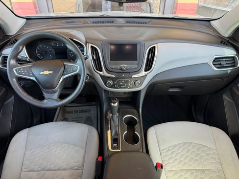 Used 2020 Chevrolet Equinox LS w/ LPO, Floor Liner Package FWD image 28