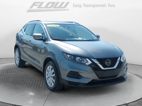 Used 2020 Nissan Rogue Sport SV image 1