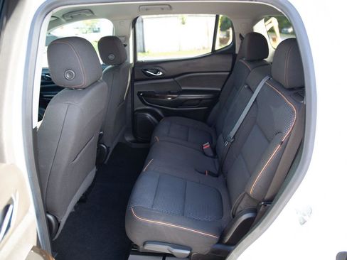 Used 2020 GMC Acadia AT4 image 22