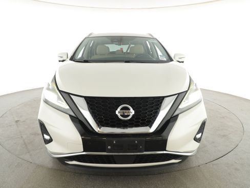 Used 2019 Nissan Murano Platinum w/ Cargo Package image 2