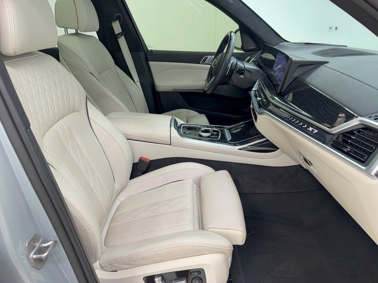 Certified 2024 BMW X7 xDrive40i w/ Executive Package AWD/4WD image 30