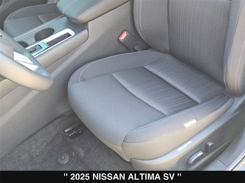 New 2025 Nissan Altima 2.5 SV image 16