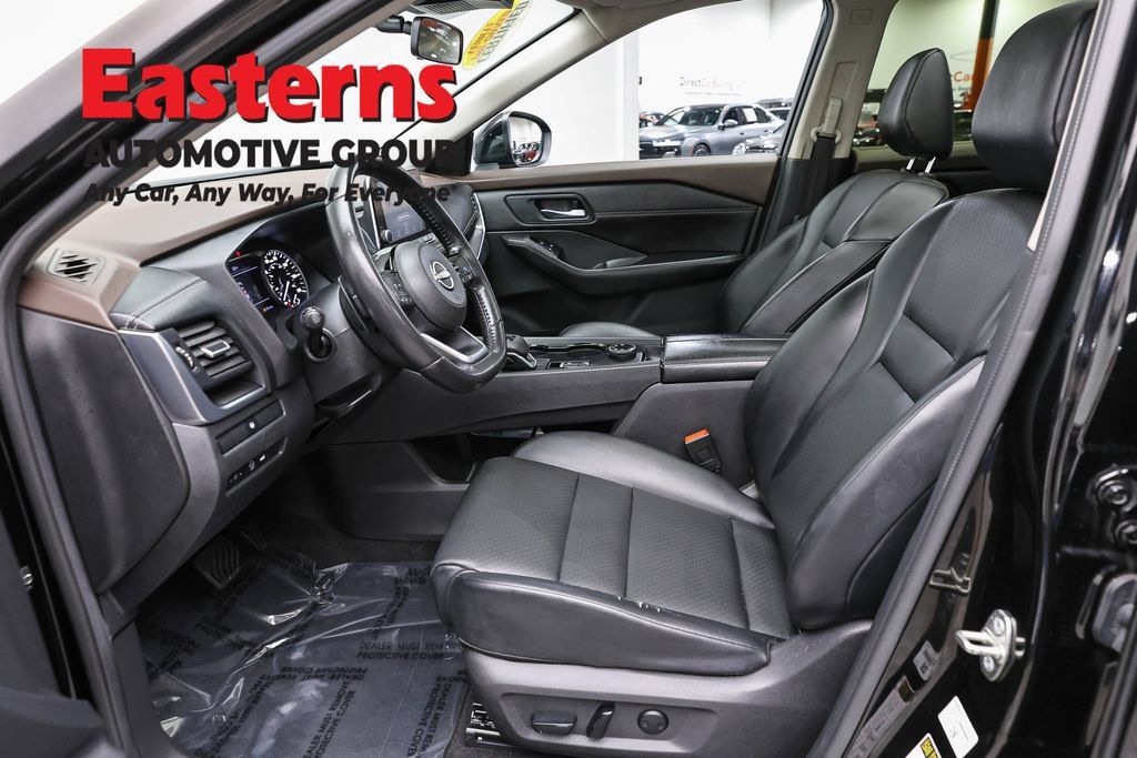 Used 2023 Nissan Rogue SV w/ SV Premium B Package AWD/4WD image 16