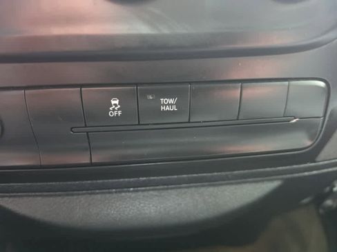 Used 2017 RAM 1500 Express w/ Express Value Package RWD image 21