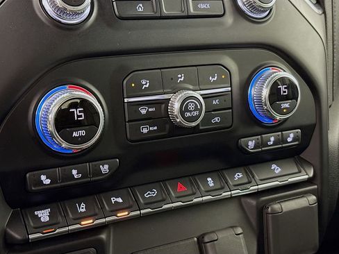 Used 2020 GMC Sierra 3500 Denali image 19