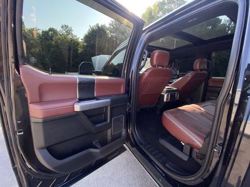 Used 2019 Ford F350 Platinum w/ Platinum Ultimate Package AWD/4WD image 23