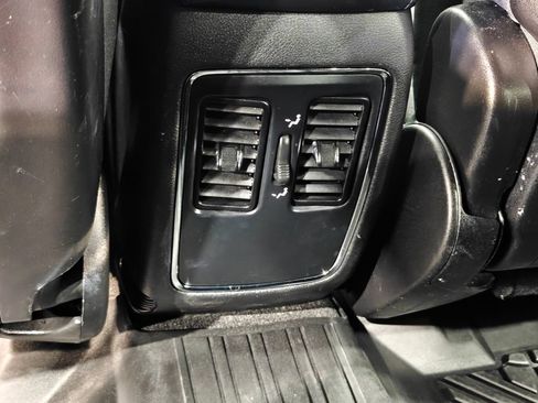 Used 2014 Jeep Grand Cherokee Laredo w/ 18" Wheel & 8.4" Radio Group AWD/4WD image 23